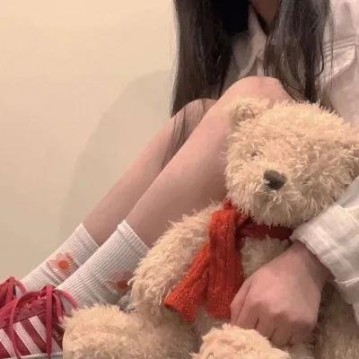 德尔米拉·古维亚上校